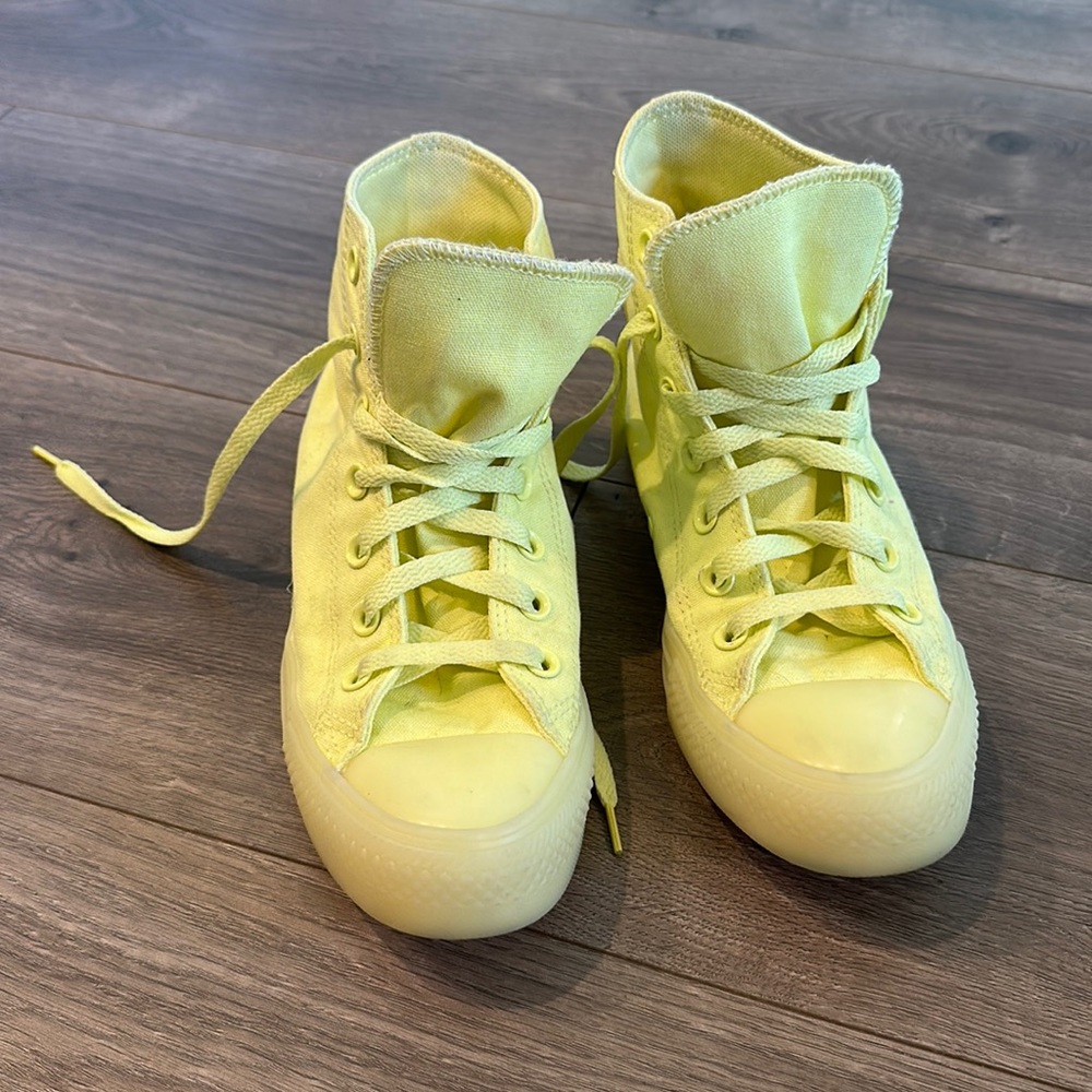 Converse high tops